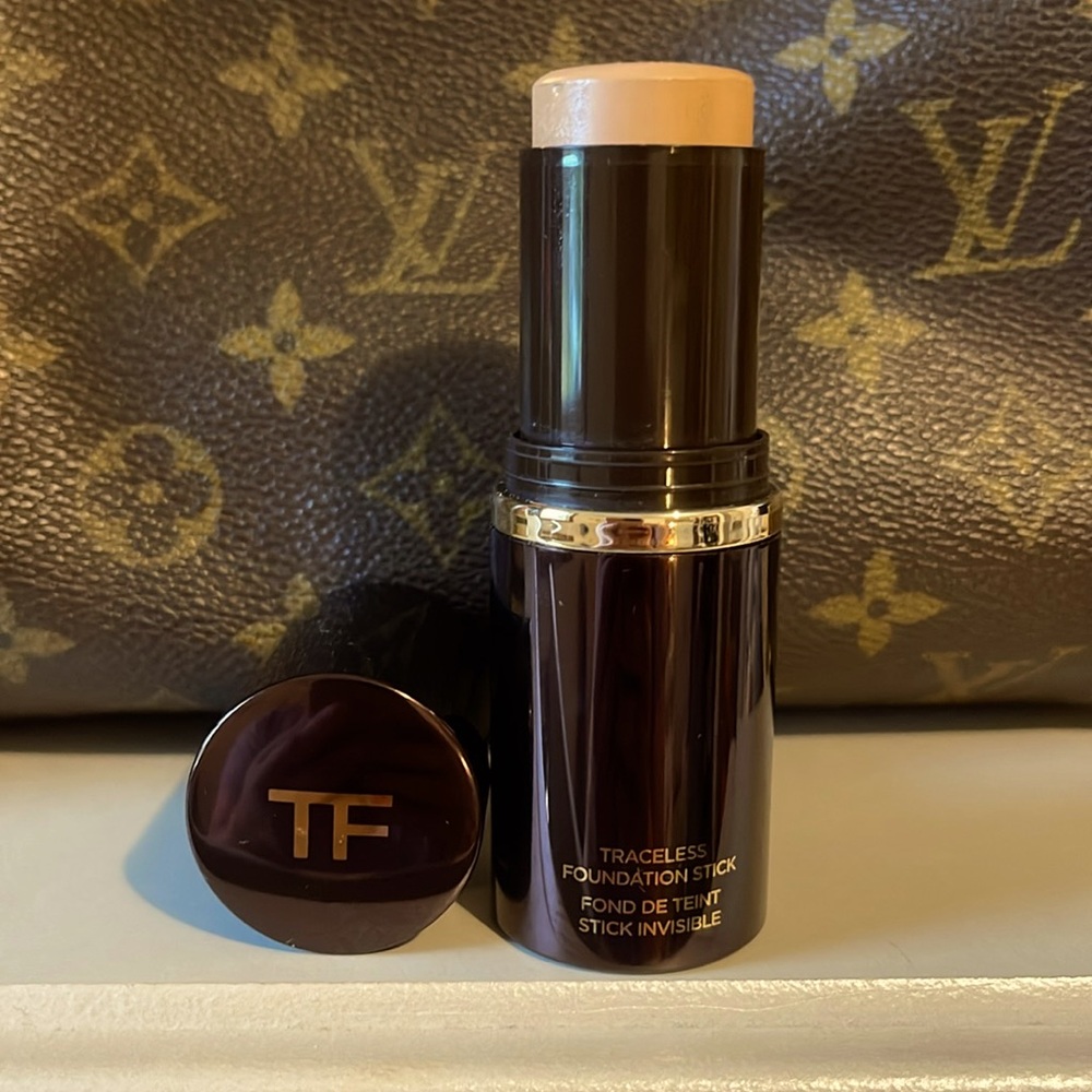 Tom Ford Traceless Foundation Stick, Dune 5.7
